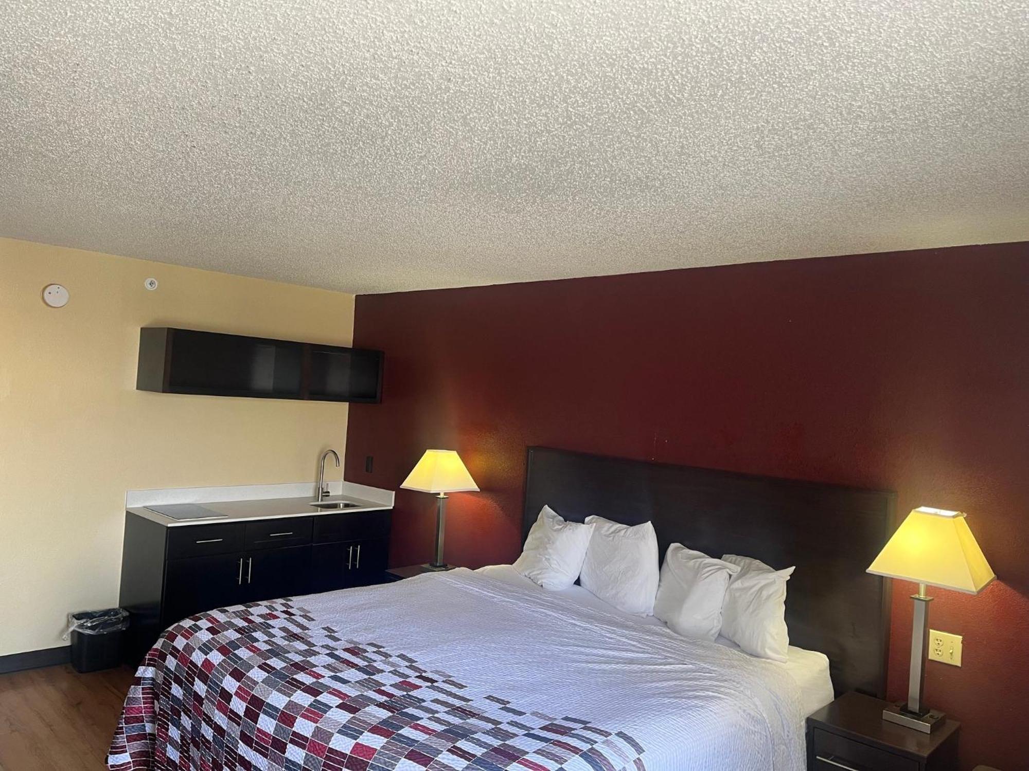 Red Roof Inn & Suites Indianapolis Airport Eksteriør billede