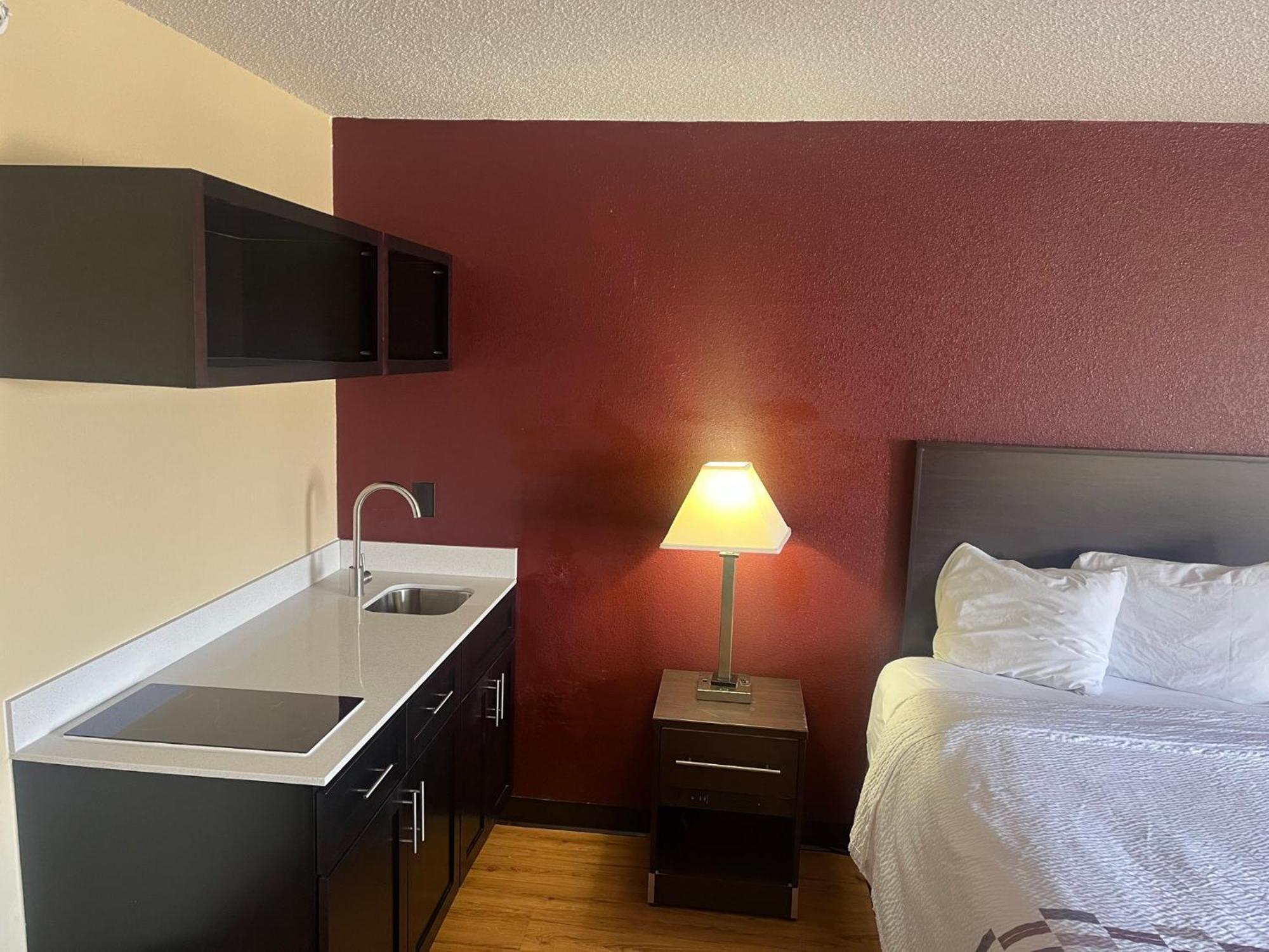 Red Roof Inn & Suites Indianapolis Airport Eksteriør billede