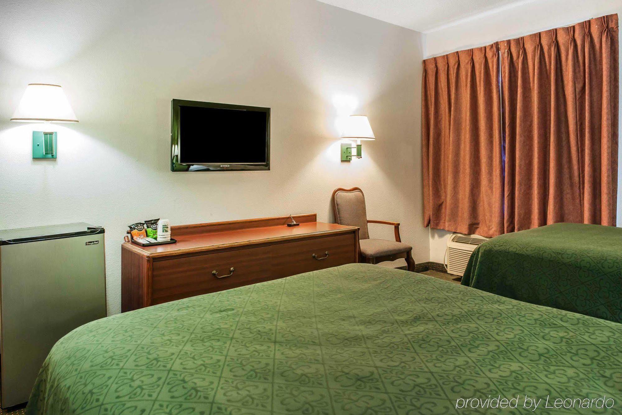 Red Roof Inn & Suites Indianapolis Airport Eksteriør billede